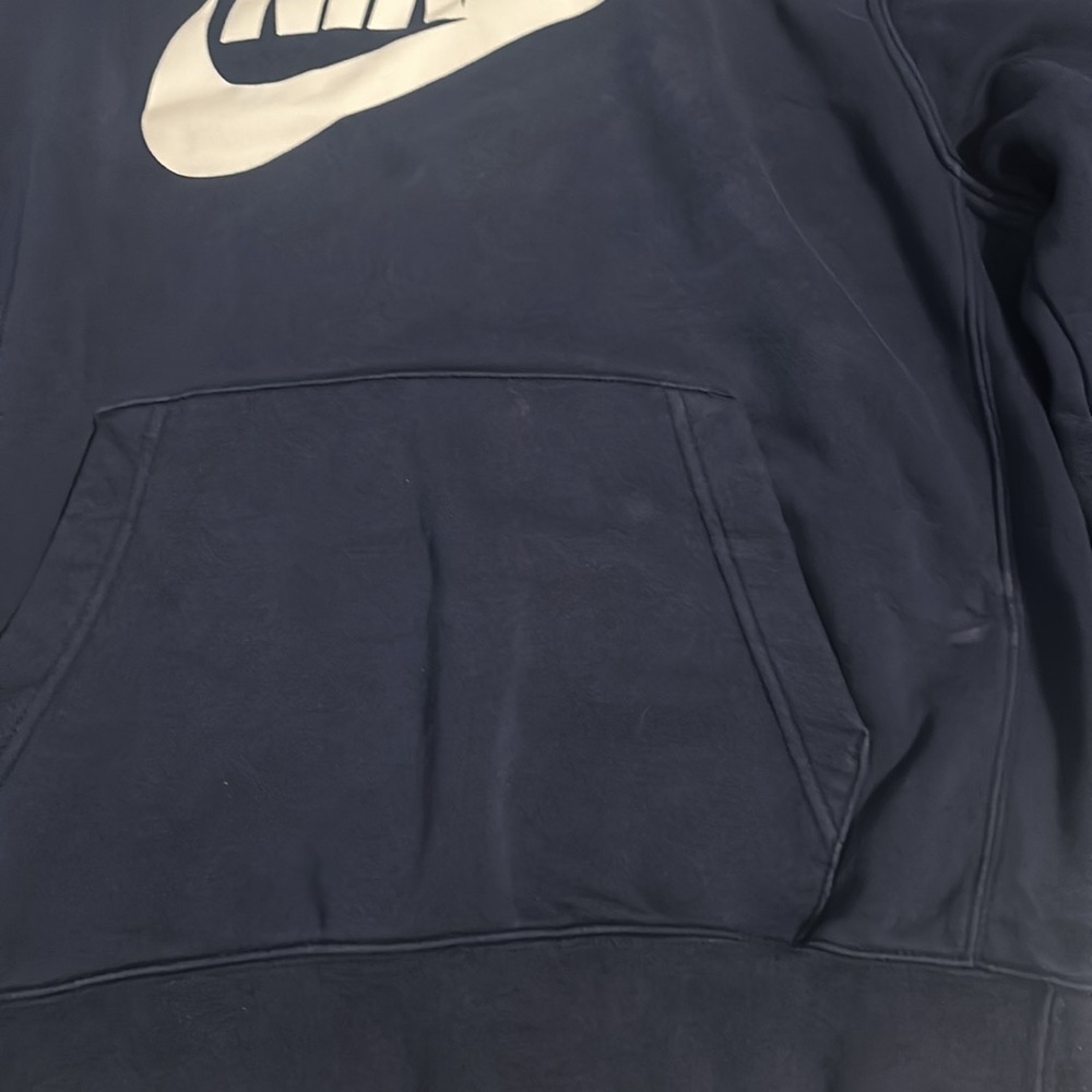Men’s Nike hoodie - Picture 2 of 4
